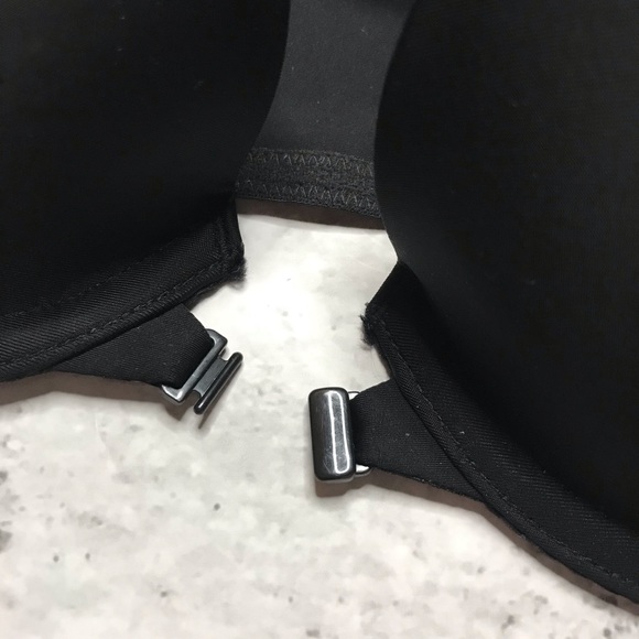 SOLD Victoria Secret - Black Bra - Picture 4 of 5